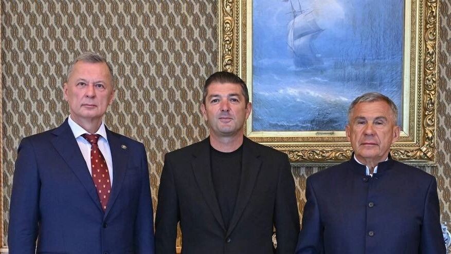    Марат Сафиуллин, Франк Артига и Рустам Минниханов   пресс-служба ФК «Рубин»