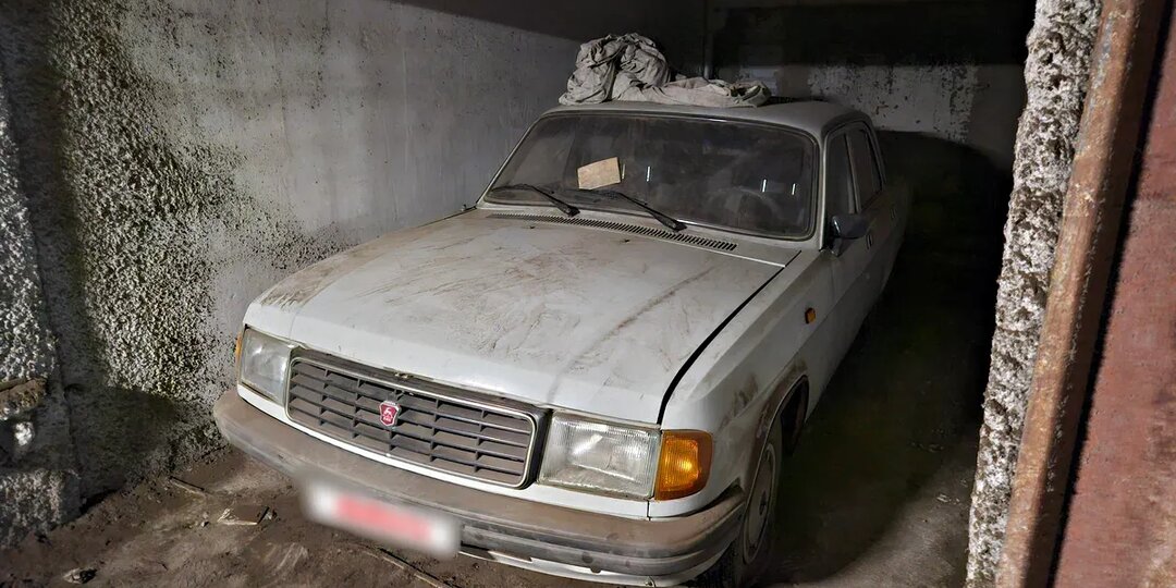 В России выставили на продажу Волгу ГАЗ-31029 почти без пробега по цене нового авто. Машина неприхотливая, но есть 2 минуса