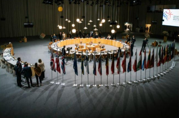 Европа ищет переговорщика с Путиным