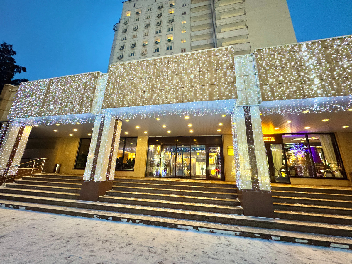 Гостиница "Коломна". Советская площадь, дом 2. Фото автора.