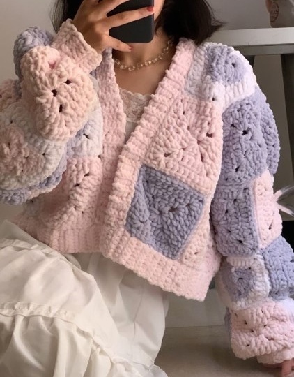 Идеи и схемы для вязания крючком - целая куча квадратных мотивов и вариантов их применения!