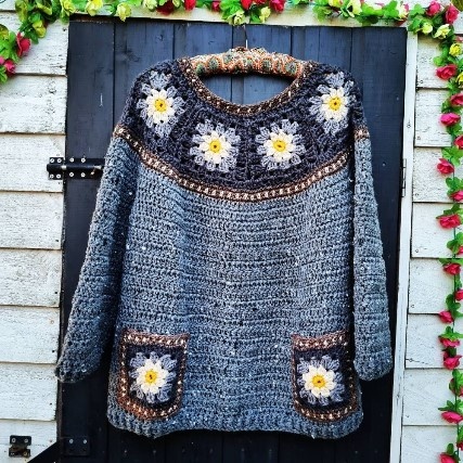 Как сделать свой гардероб универсальным и модным - схемы и идеи для вязания квадратных мотивов крючком!