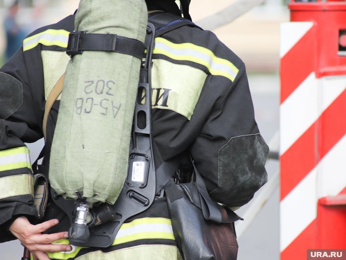     Пожарные ликвидировали горение автобуса