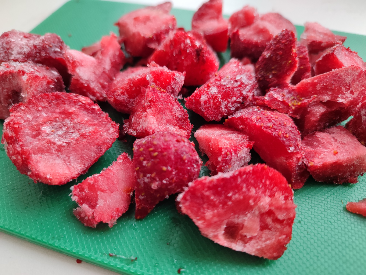 У меня еще она не разморозилась.