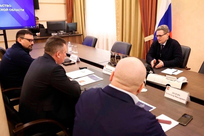    Губернатор встретился с сенатором от Вологодской области Евгением Богомазовым, который представил доклад по итогам работы за 2025 год.