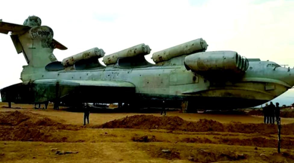 Когда-то их звали "стальными богами", а сейчас это просто три гиганта, брошенные ржаветь под открытым небом