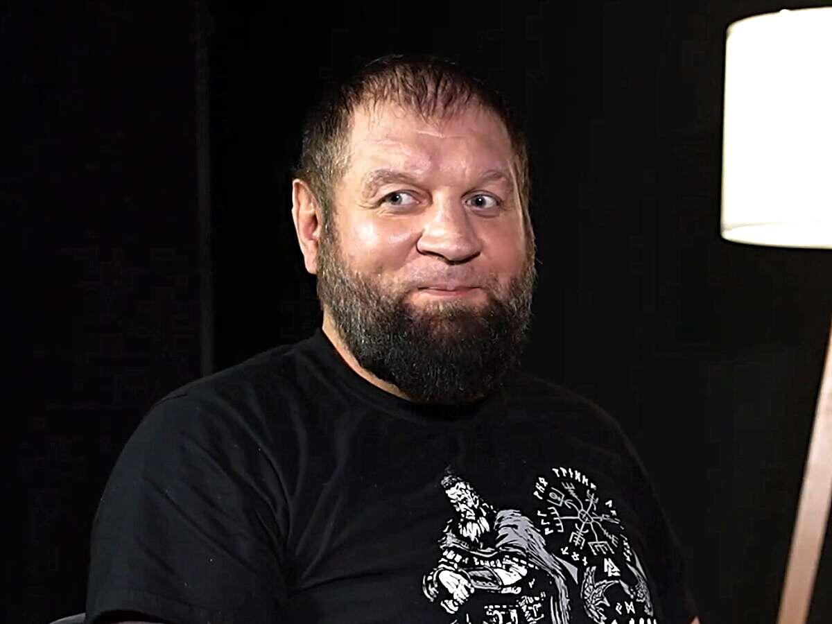 Автор: https://www.eg.ru/wp-content/uploads/2026/01/mne-uje-tyajelo-peredvigayushchemusya-na-kostylyah-aleksandru-emelyanenko-nujna-operaciya-za-million-dollarov.jpg