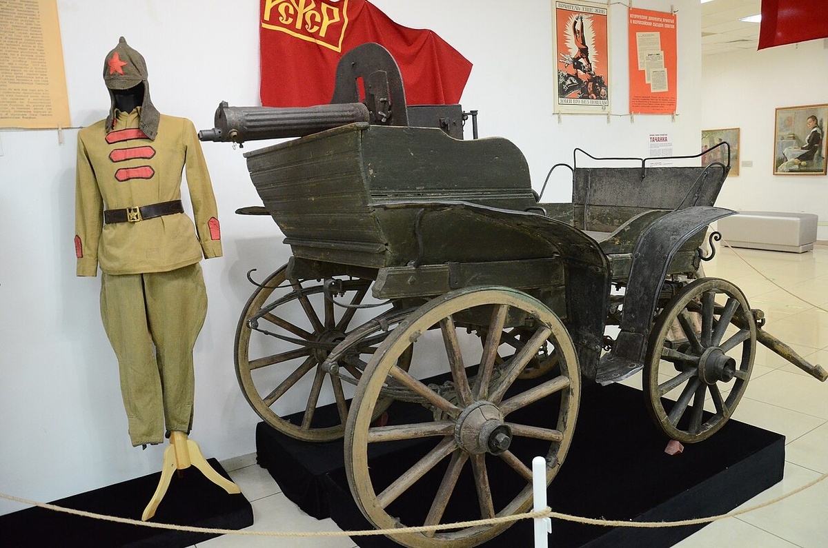 Тачанка с пулемётом в Краснодарском музее