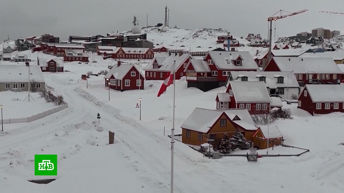    Премьер Гренландии заявил, что остров выбирает быть с Данией