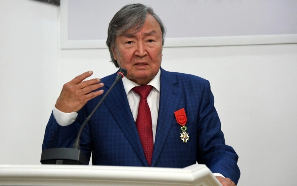 Фото: из личного архива Олжаса Сулейменова