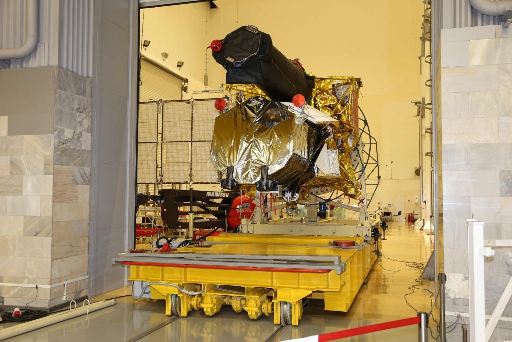    «Спектр-РГ» перед отправкой на Байконур в НПО Лавочкина