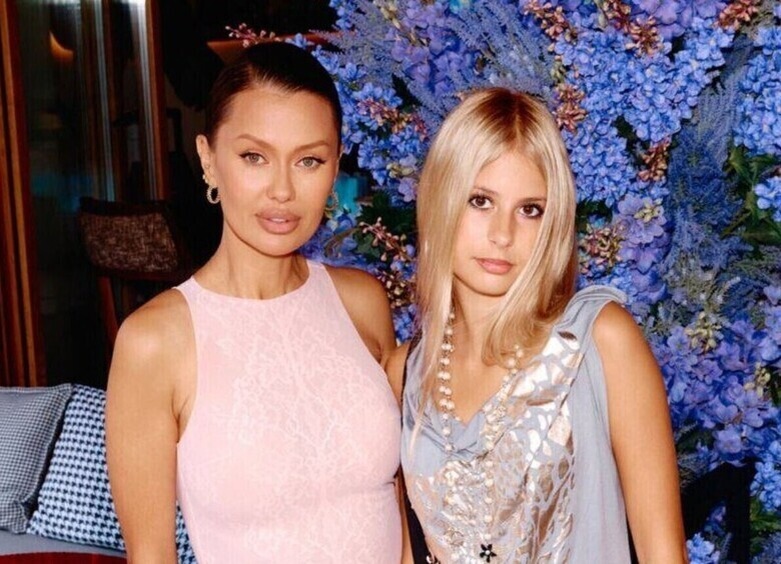     Виктория Боня и Анджелина