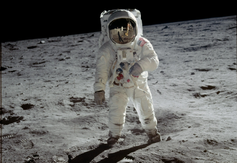 Эта картинка была почти везде