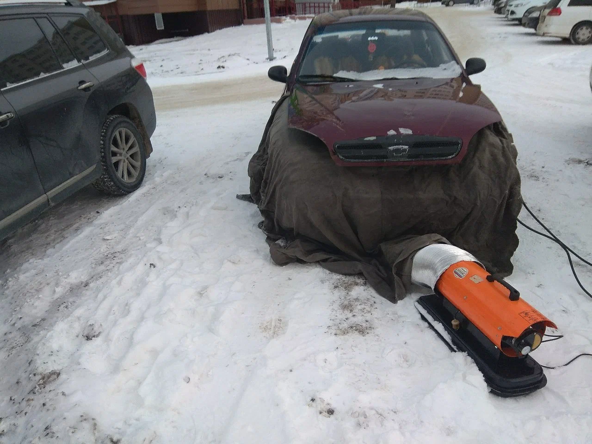 Лютый мороз в Омске: во сколько обойдется спасение замерзшего автомобиля