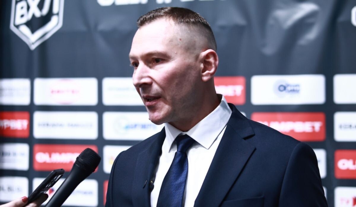     Тренер Алексей Коледаев покинул расположение "Бурана".. Источник: hcburan.ru Автор фото: Хоккейный клуб "Буран Воронеж"