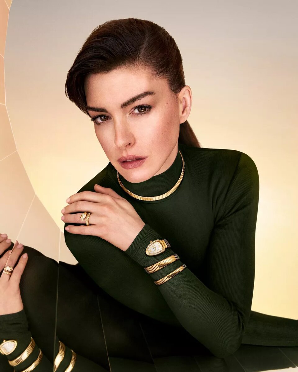 Энн Хэтэуэй📷
