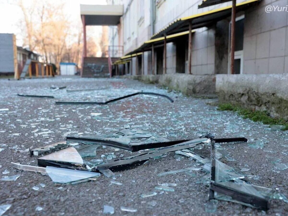    Последствия атаки ВСУ на здание механического колледжа в Таганроге Ростовской области | © Фото : Юрий Слюсарь/Telegram