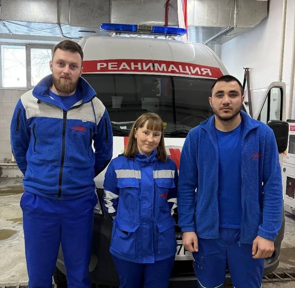    Медики скорой помощи Ханты-Мансийска спасли пожилого мужчину с остановкой сердца