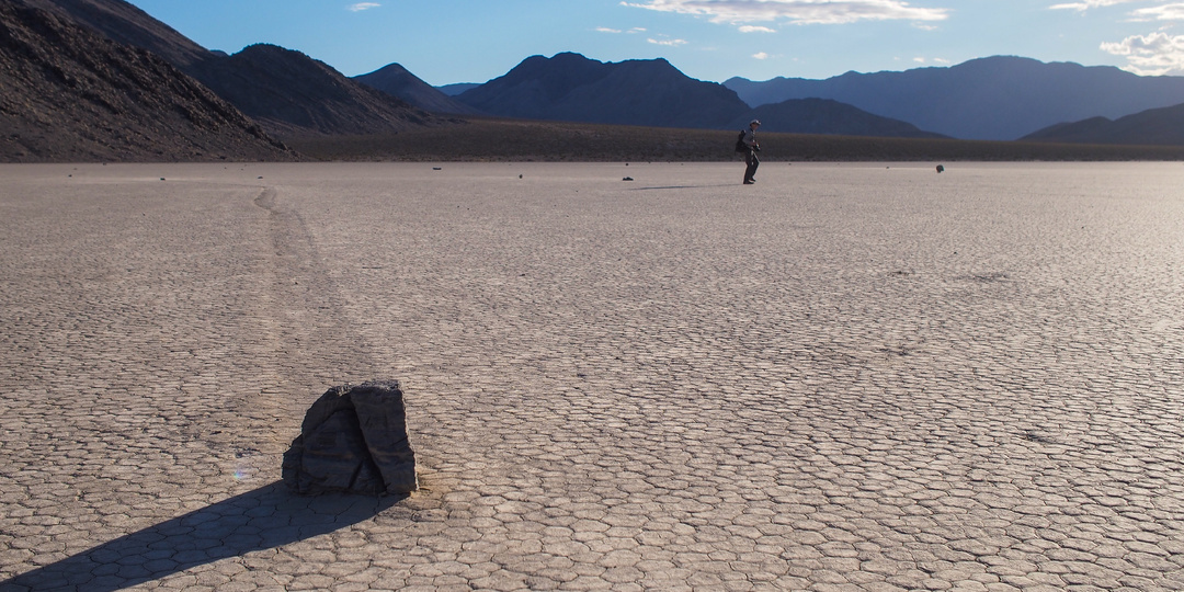 Больше не загадка. Как двигаются камни в Долине Смерти