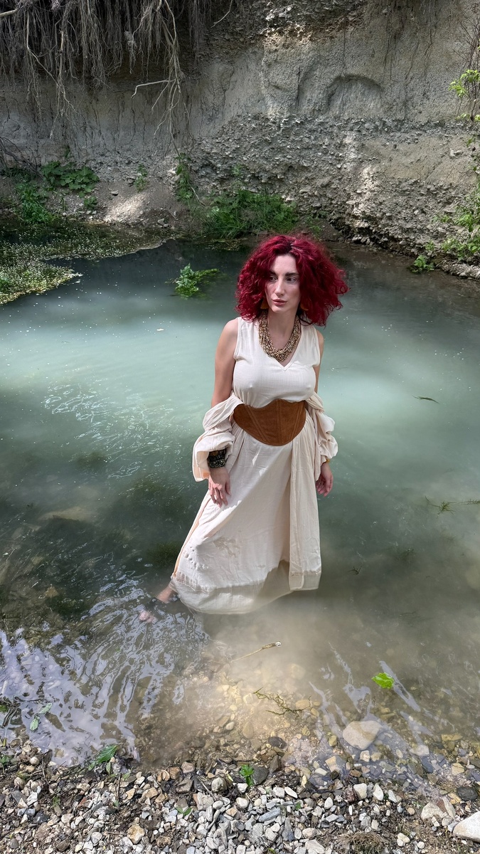 Фото с той съемки, публикацию в парижском журнале показываю ниже