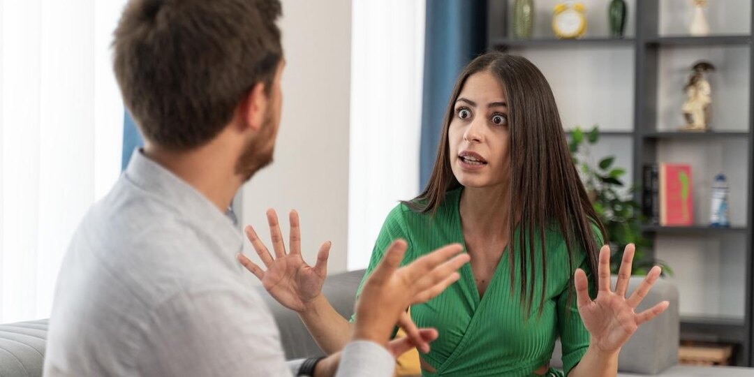 Жена отправляет деньги своим родителям, а меня обвиняет в нашей бедности