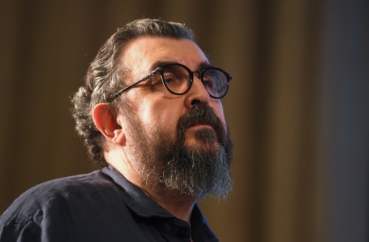    Игорь Яковлевич Золотовицкий родился 18 июня 1961 года. Его отец был механиком на железной дороге, мать работала на заводе и в общепите. Семья жила в Ташкенте, куда родителей будущего актёра эвакуировали во время Великой Отечественной войны / РИА Новости