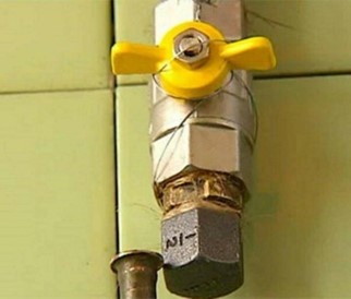 Заглушка на газовой трубе. Источник: sovet-ingenera.com