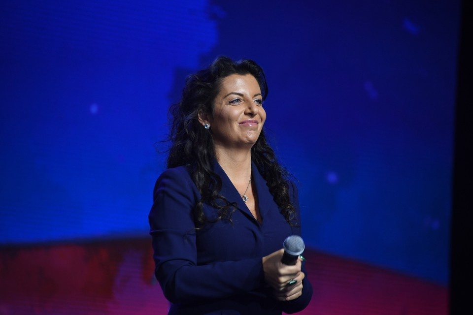    «Нам фиолетово»: Симоньян иронично прокомментировала просьбу Совета ЕС к России Михаил ФРОЛОВ