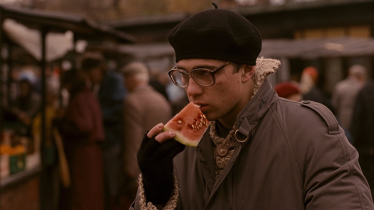 Кадр из фильма "Брат"