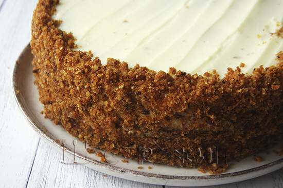Морковный пирог со сливочным кремом.