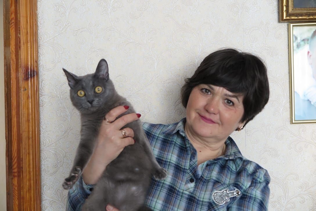 Тишка с "мамой" Анной