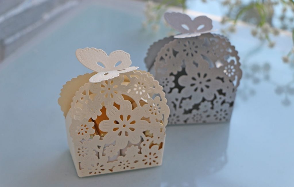 Новогодняя бонбоньерка, сделанная кем-то своими руками