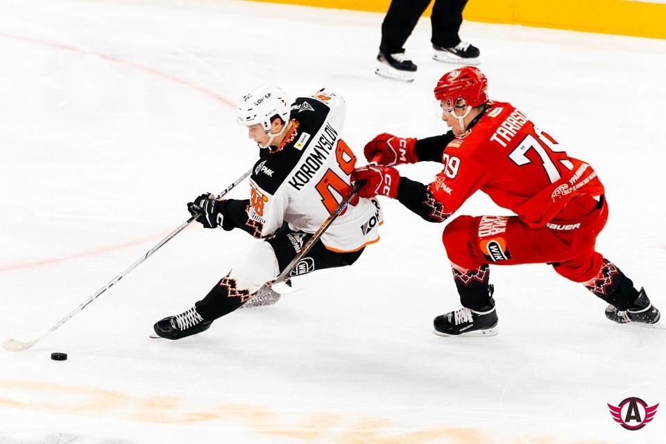    «Трактор» прервал четырехматчевую победную серию поражением в Екатеринбурге от «Автомобилиста» — 1:4. Фото ХК «Автомобилист»