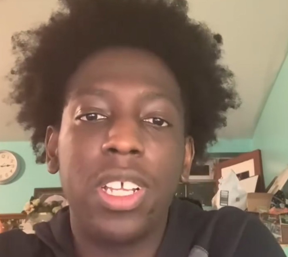    Социальные сети