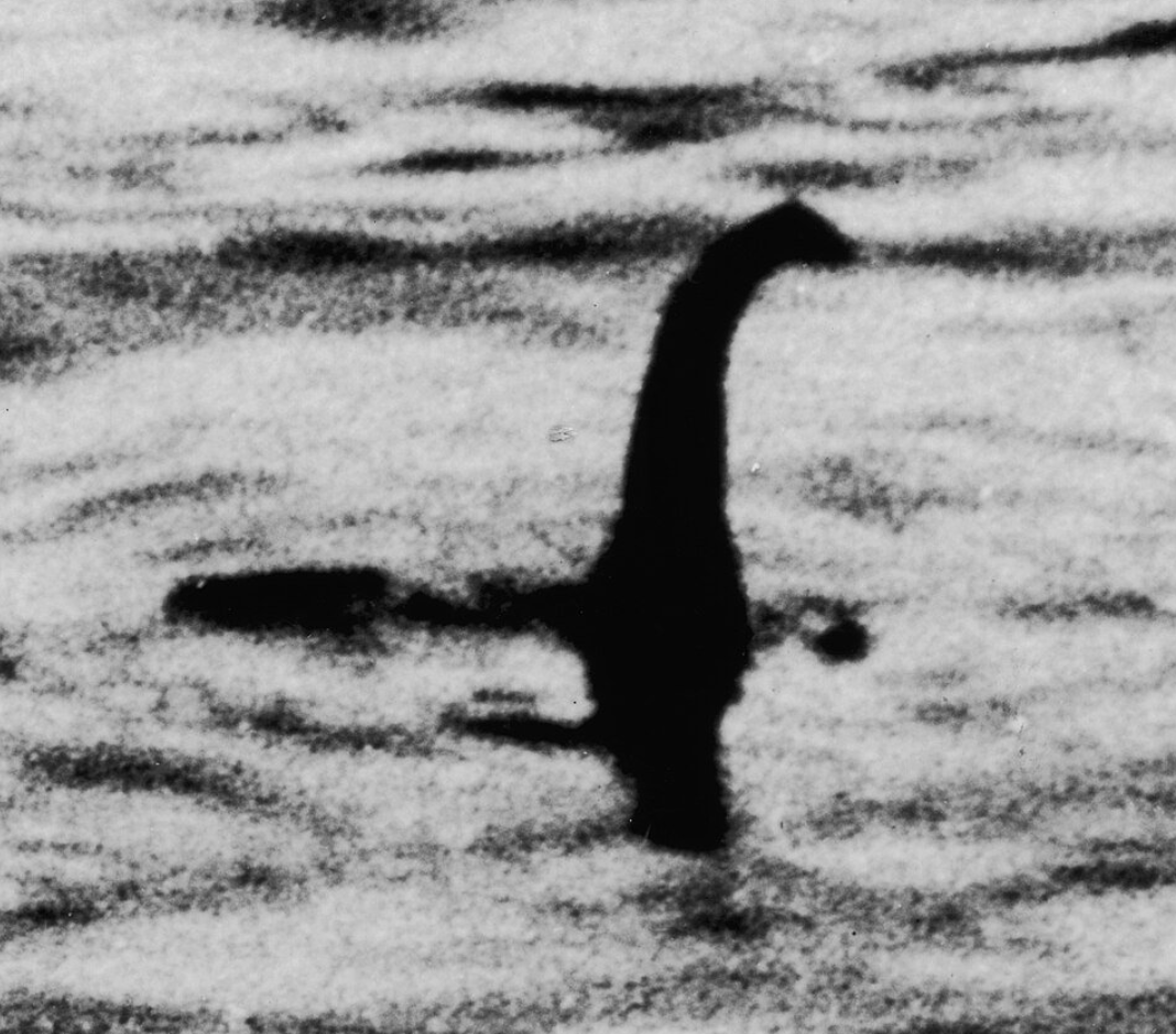 Фотография 1934 года, официально признанная подделкой. Фото: Wikipedia