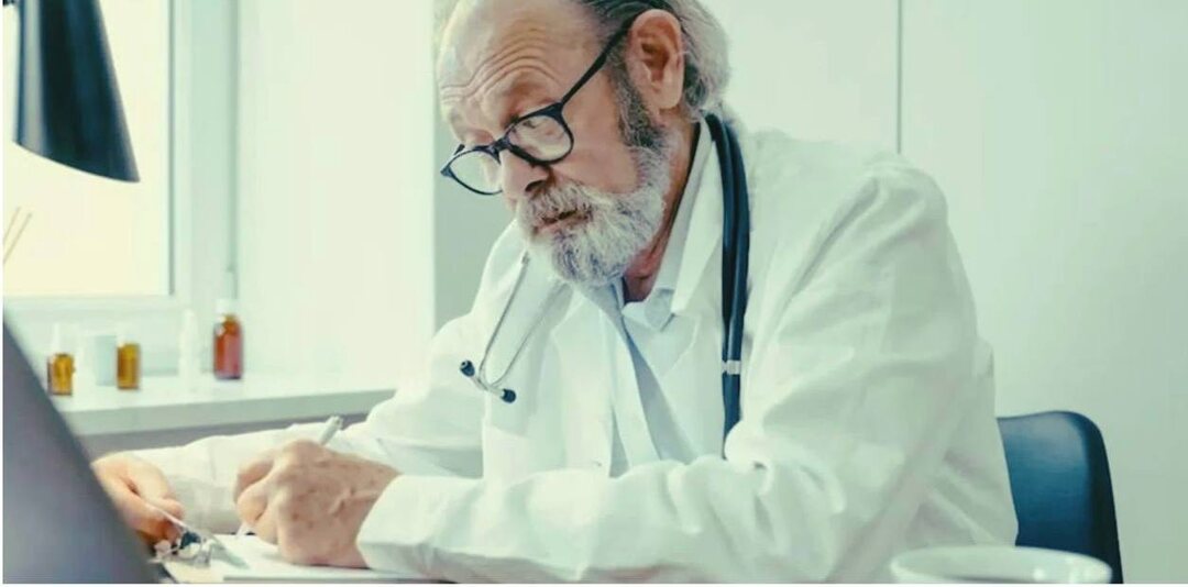 Упрямое сало внизу живота боится только одного вида активностии бег тут и рядом не стоял. Пожилой врач помог мне начать жить без “пуза”