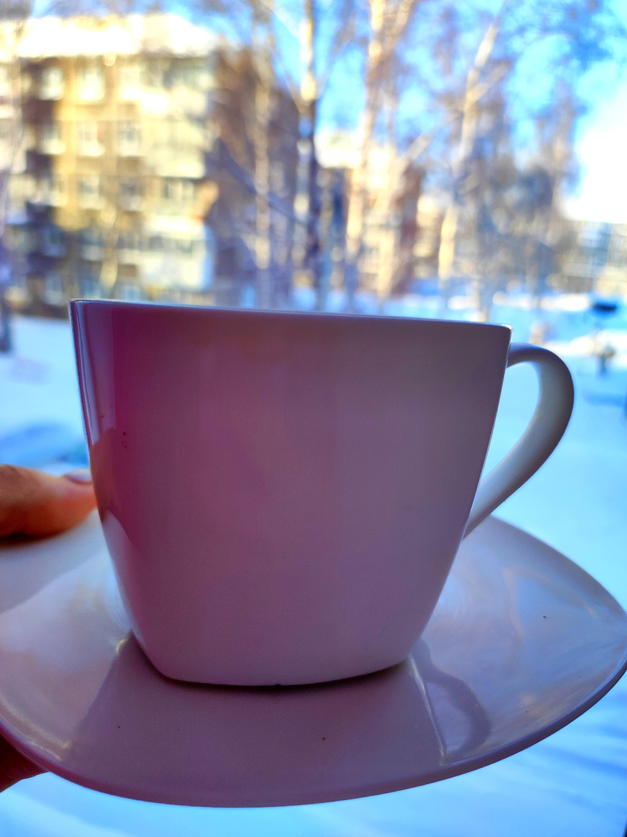 Мой новый день с чашкой кофе)