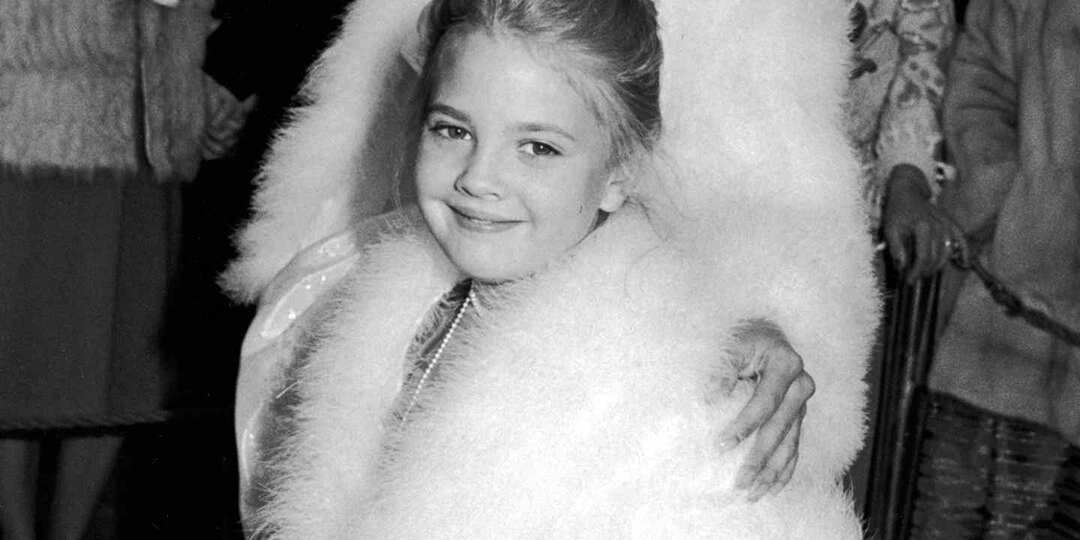 Развод в 14 лет, как маленькая девочка уволила свою мать