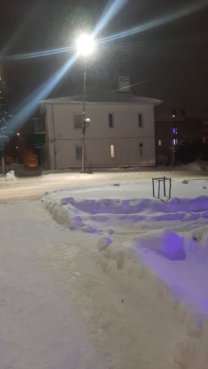 Перекресток улиц Ленина и Горохова