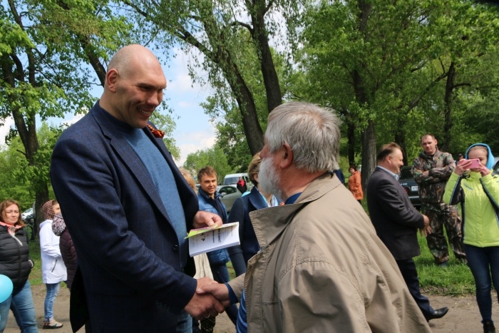        Почётному гражданину города Клинцы, режиссеру народного театра Виктору Михайловичу Пугачеву – 75!