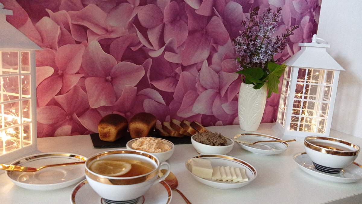 Волшебство на столе начинается с... Фото автора