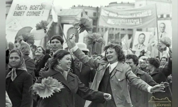 Разочарование в настоящем, мечты о будущем, похожем на советское прошлое