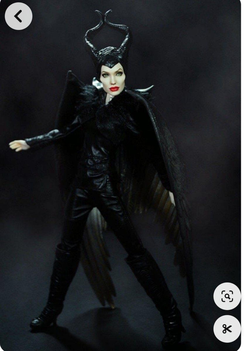 Вот она, та самая кукла