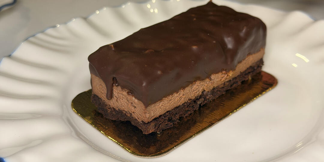 Где в Минске самые вкусные десерты! Десерты по 9 рублей в новой «Фабрике десертов»