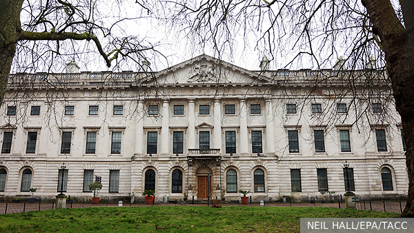     Фото: NEIL HALL/EPA/ТАСС   
 Текст: Евгений Крутиков