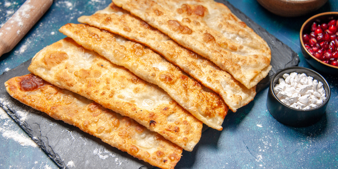 Чебуреки: искусство хруста и сока от степных кочевников до вашей кухни