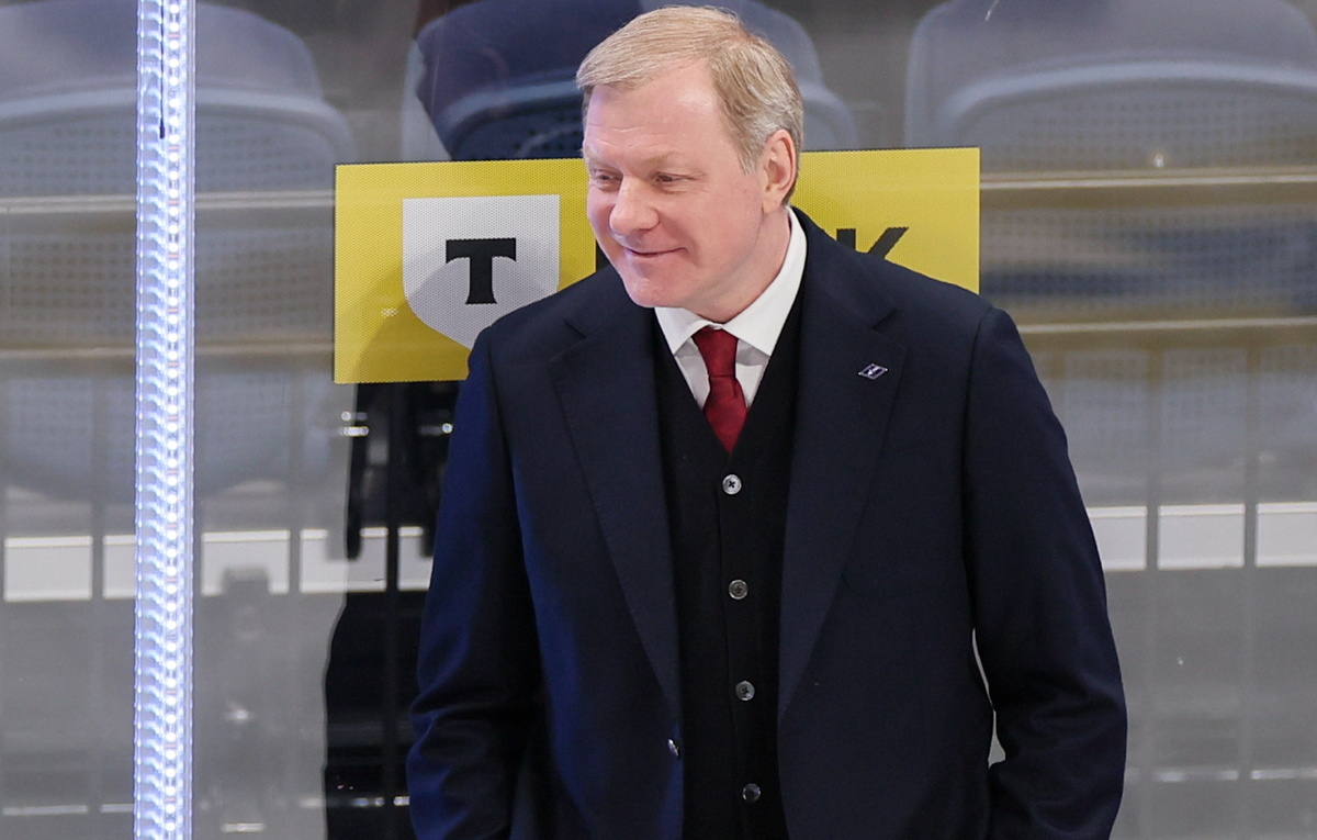    Главный тренер "Спартака" Алексей Жамнов  Сергей Савостьянов/ТАСС