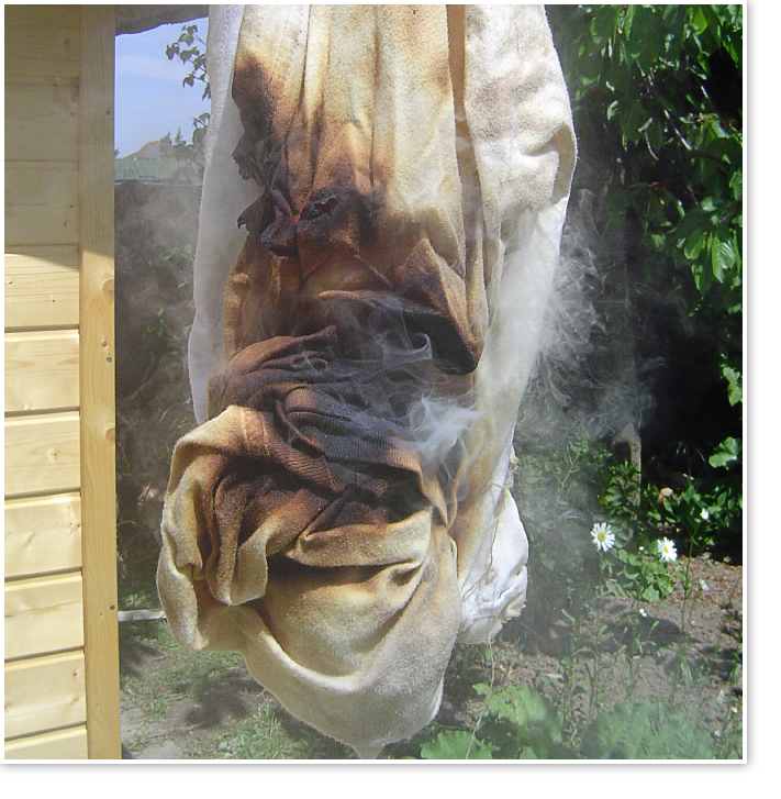 Видел на стройке такой эффект с задымлением десятки раз