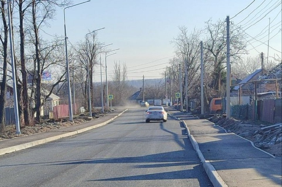   Работы по благоустройству дорожной сети будут продолжены. Фото: ТГ/Зинченко