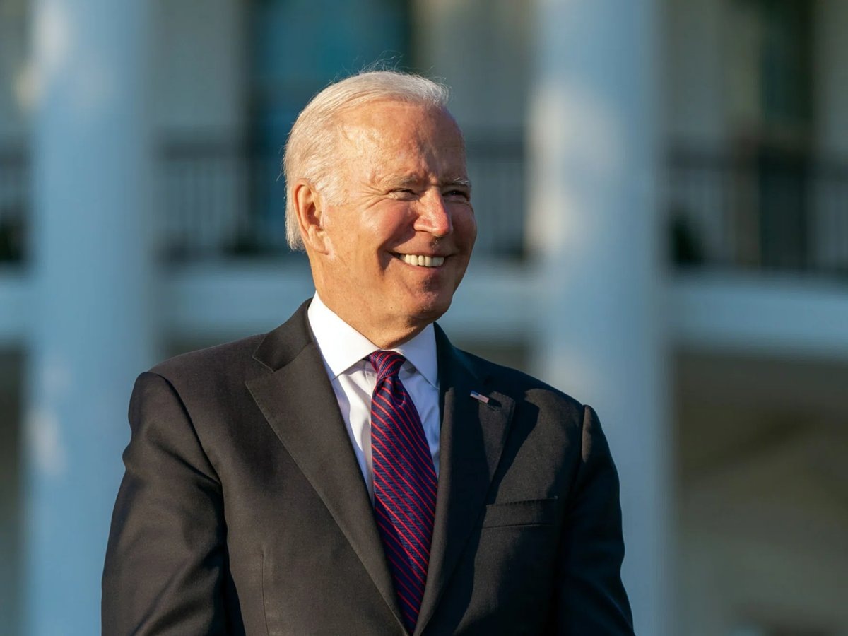  Экс-президент США Джо Байден надеялся на военное поражение России, Дональд Трамп - на дипломатическое